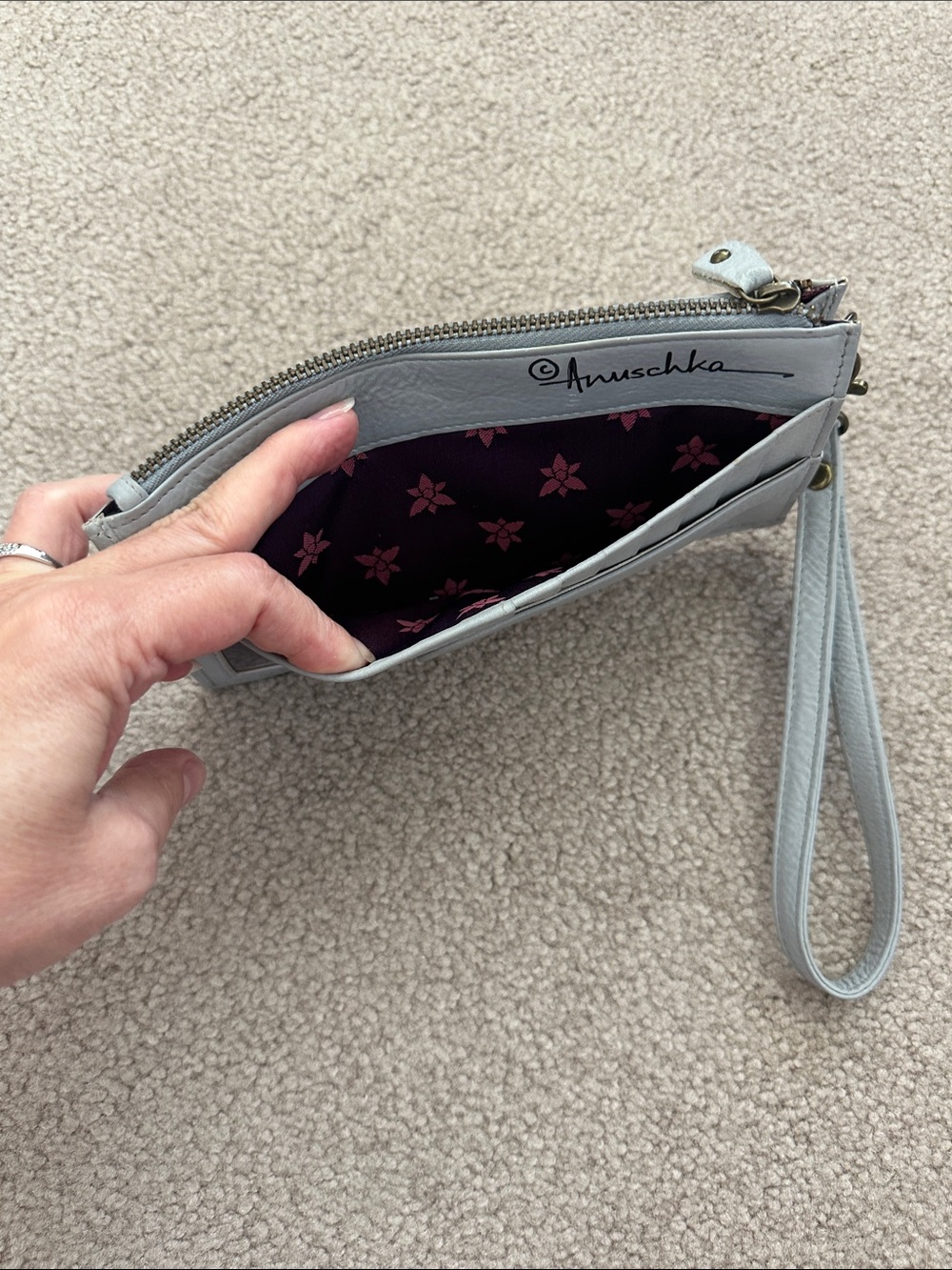 Anuschka wristlet - Picture 3 of 7